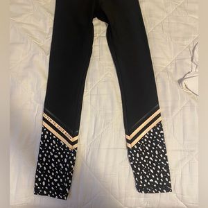 White fox x Sara’s day leggings